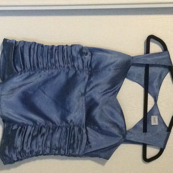 Suzy Shier top. - Picture 1 of 3